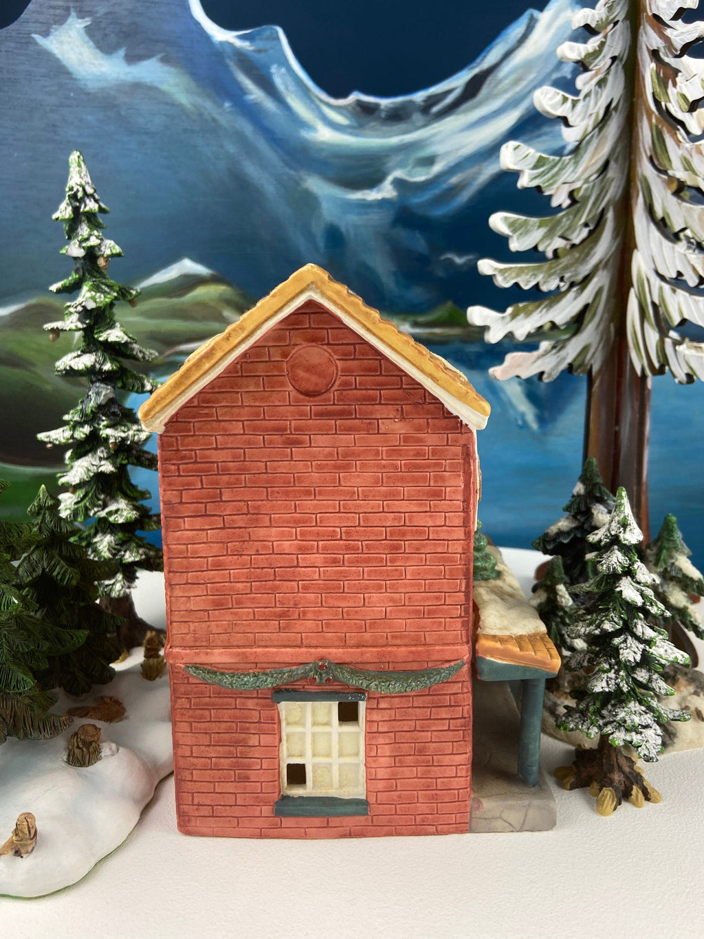 Nutcracker Grand Theater, Lighted Village House